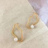 Natural Freshwater Pearl Stud Earrings
